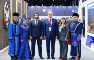 Заслуженные артисты Республики Алтай выступили на ПМЭФ-2026 21223908151