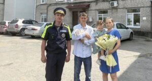 На Алтае автоинспектор помог роженице вовремя добраться до перинатального центра На Алтае автоинспектор помог роженице вовремя добраться до перинатального центра