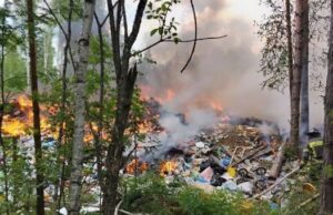 Пожар на мусорном полигоне произошел в Республике Алтай