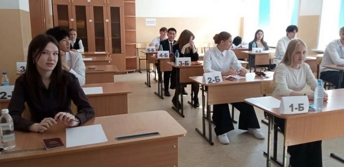 Выпускники Республики Алтай сдали ЕГЭ по русскому языку