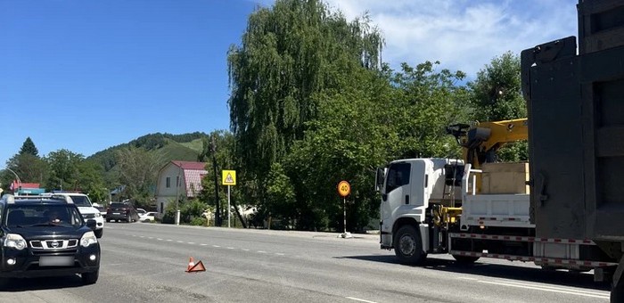 В столкновении трех автомобилей в Майме пострадала женщина-водитель