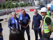 Партийный десант контролирует капитальный ремонт «Мебельного» моста в Горно-Алтайске AQADDxprG9SkEUl