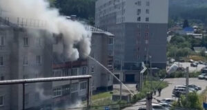 Трагедия в Горно-Алтайске: пожар на улице Набережной унёс жизнь женщины Трагедия в Горно-Алтайске: пожар на улице Набережной унёс жизнь женщины
