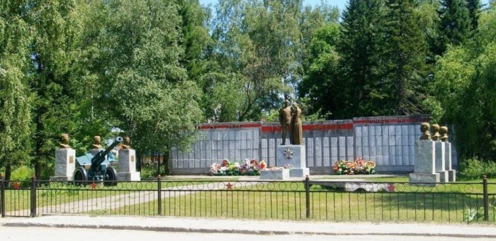 Чувашская фирма сорвала ремонт мемориала в Турочаке