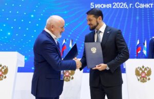 Республика Алтай и девелопер «Селфстроит» подписали соглашение о сотрудничестве photo 2026 06 05 18 48 12