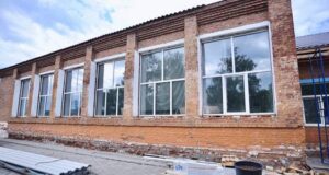 В Майминской школе №2 продолжается капремонт