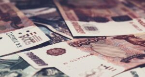 Приняла на работу бывшего судебного пристава и получила штраф в 20 тысяч Приняла на работу бывшего судебного пристава и получила штраф в 20 тысяч