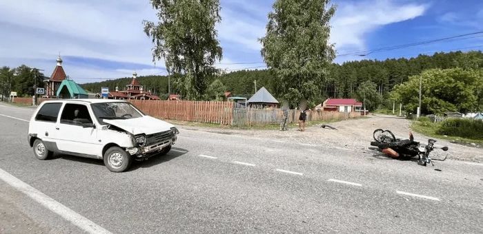 Мотоциклист погиб в ДТП с легковушкой в Турочакском районе