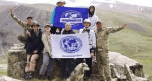 На плато Укок изучили популяцию снежного барса На плато Укок изучили популяцию снежного барса