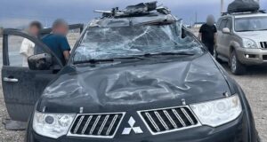 Иномарка слетела в кювет в Кош-Агаче, пострадали туристы из Барнаула Иномарка слетела в кювет в Кош-Агаче, пострадали туристы из Барнаула