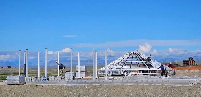 Новую стелу устанавливают на въезде в Кош-Агач