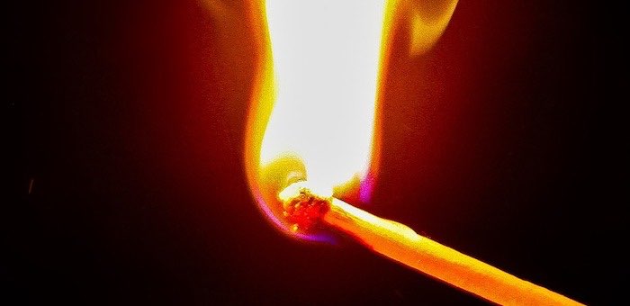 Обиделась на родственницу и решила сжечь ее баню
