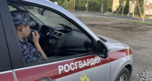 Сотрудники Росгвардии помогли горожанину, потерявшему сознание на улице Сотрудники Росгвардии помогли горожанину, потерявшему сознание на улице