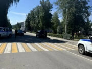 На пешеходнике у здания правительства сбили женщину На пешеходнике у здания правительства сбили женщину