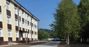 Территорию школы и детсада благоустраивают в Сейке Территорию школы и детсада благоустраивают в Сейке