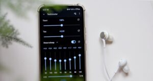 Как уберечь смартфон в жару Эквалайзер