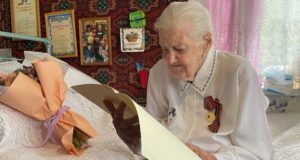 Труженицу тыла из Горно-Алтайска поздравили со 101-летием