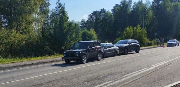 В ДТП с тремя иномарками в Соузге пострадала 22-летняя туристка