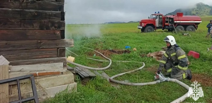 В Онгудайском районе на пожаре погиб пожилой мужчина