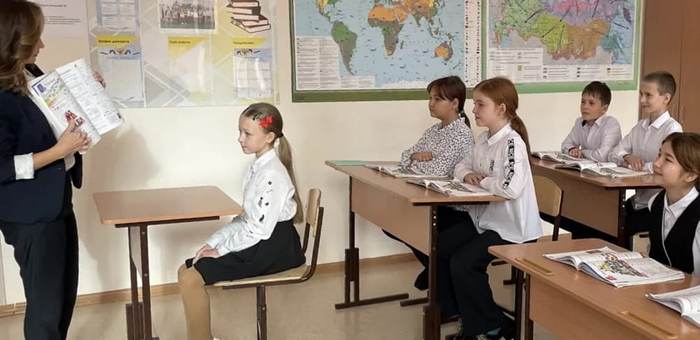 На Алтае к работе приступят 11 «земских учителей»