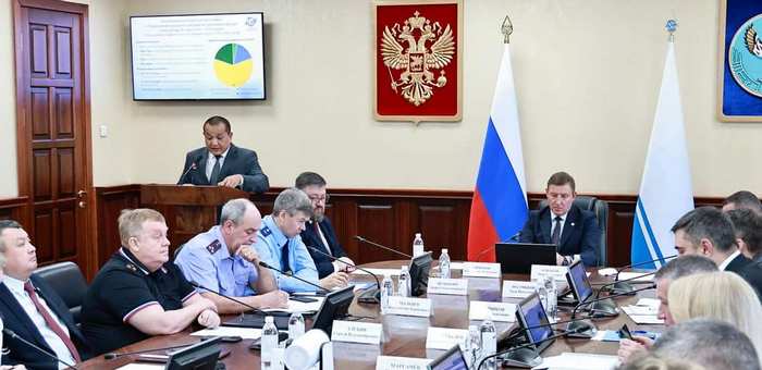В Республике Алтай расселили почти 30 аварийных домов