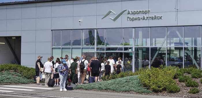 Пассажиропоток аэропорта Горно-Алтайска вырос на 15,8%
