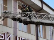 В Горно-Алтайске потушили пожар в торговом центре «Ткацкий – 1» (учения) В Горно-Алтайске потушили пожар в торговом центре «Ткацкий – 1» (учения)