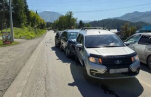В ДТП с тремя автомобилями в Манжероке пострадали два человека