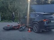 В столкновении иномарки с мотоциклом в Горно-Алтайске пострадал подросток