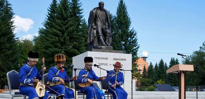 Обновленный сквер имени Григория Чорос-Гуркина открыли в Горно-Алтайске