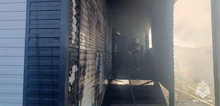 Крупный пожар в Онгудае: горел жилой дом