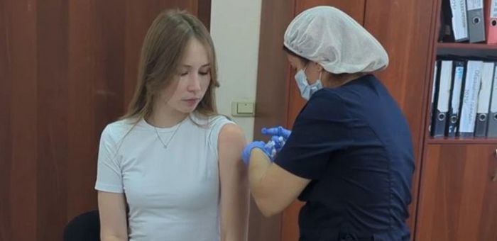 Прививочная кампания против гриппа стартовала на Алтае