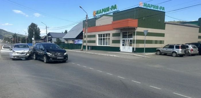 Пенсионерка на «Тойоте» устроила ДТП с тремя иномарками в Горно-Алтайске