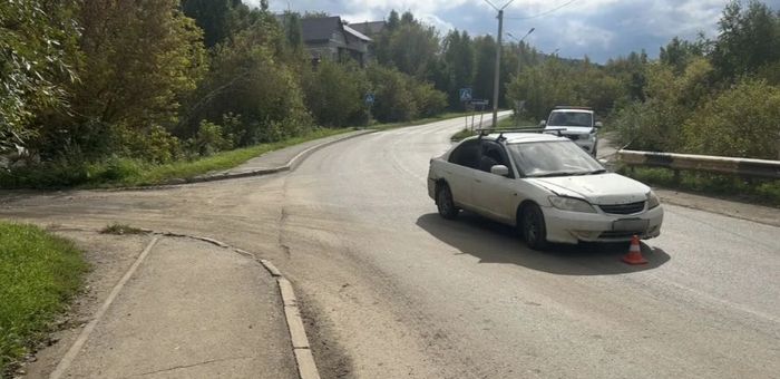 В Горно-Алтайске 11-летний велосипедист попал под колеса иномарки