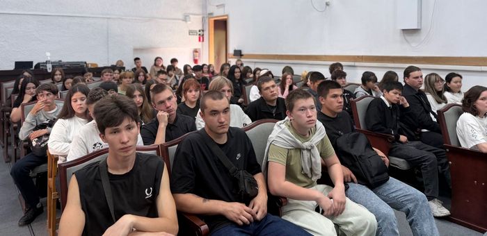 В Горно-Алтайске проводят уроки финансовой грамотности для школьников и студентов