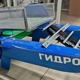 Школьники с Алтая модернизируют устройство для очистки водоемов от мусора