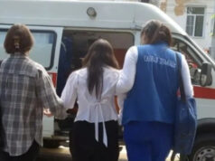 Студентка педколледжа потеряла сознание на линейке Студентка педколледжа потеряла сознание на линейке
