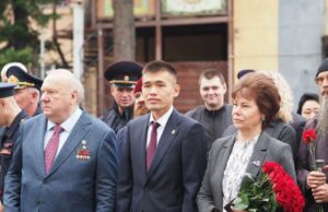 В Горно-Алтайске почтили память жертв трагедии в Беслане photo 2