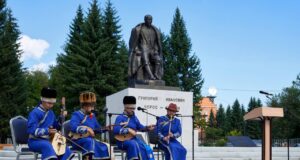 В Горно-Алтайске после большой реконструкции открыли сквер имени Г. И. Чорос-Гуркина photo 2026 09 03 15 03 39