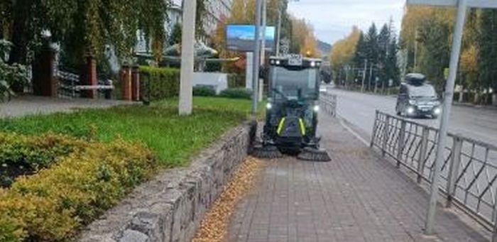 Осенние дорожные работы завершаются в Горно-Алтайске