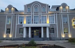Фасад Национальной библиотеки отремонтировали в Горно-Алтайске Фасад Национальной библиотеки отремонтировали в Горно-Алтайске