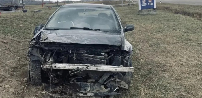 Семья из Алтайского края попала в ДТП в Усть-Коксинском районе