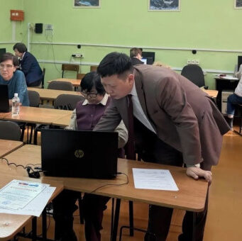 Лучшим знатоком нейросетей и офисных программ среди пенсионеров республики стал Сун Де Пак