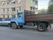 Смертельное ДТП в Горно-Алтайске: погиб водитель грузовика Смертельное ДТП в Горно-Алтайске: погиб водитель грузовика