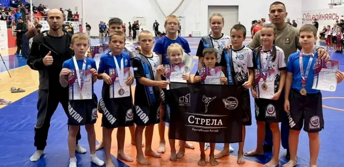 Спортсмены с Алтая достойно выступили на межрегиональных соревнованиях по панкратиону