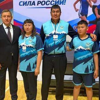 Семья с Алтая одержала победу на окружных инклюзивных соревнованиях