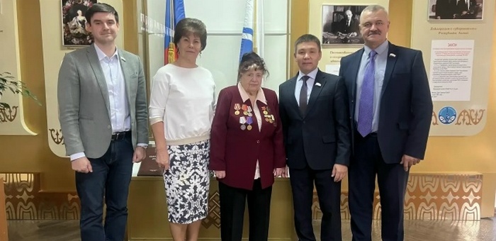 Горный Алтай посетила учительница Владимира Путина